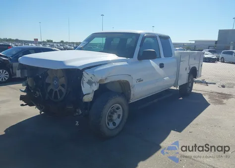 2007 Chevrolet Silverado 3500 Classic Work Truck from USA, damaged, VIN 1GCHK39D07E180744